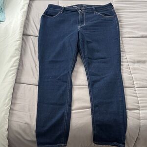 Old Navy High Rise Super Skinny Jeans Size 14 excellent Used Condition (worn 1x)